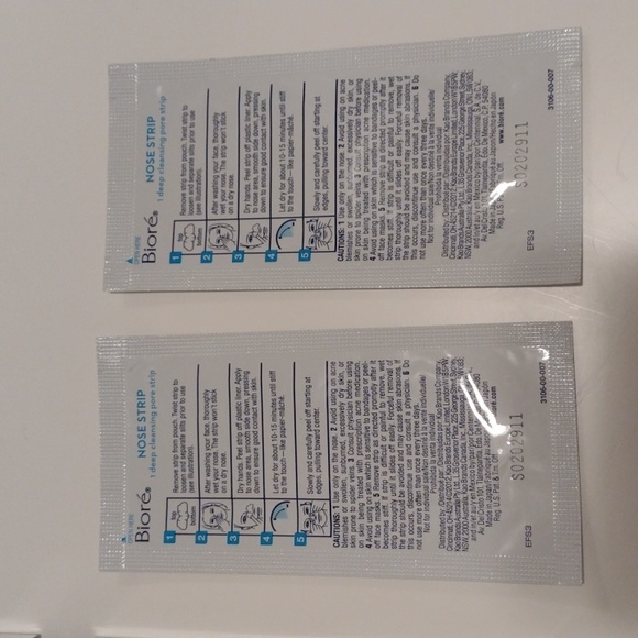 NEW Beauty Self Care Lot of 10 Masks 12 Biore Pore Strips and 6 Headbands - Picture 5 of 16